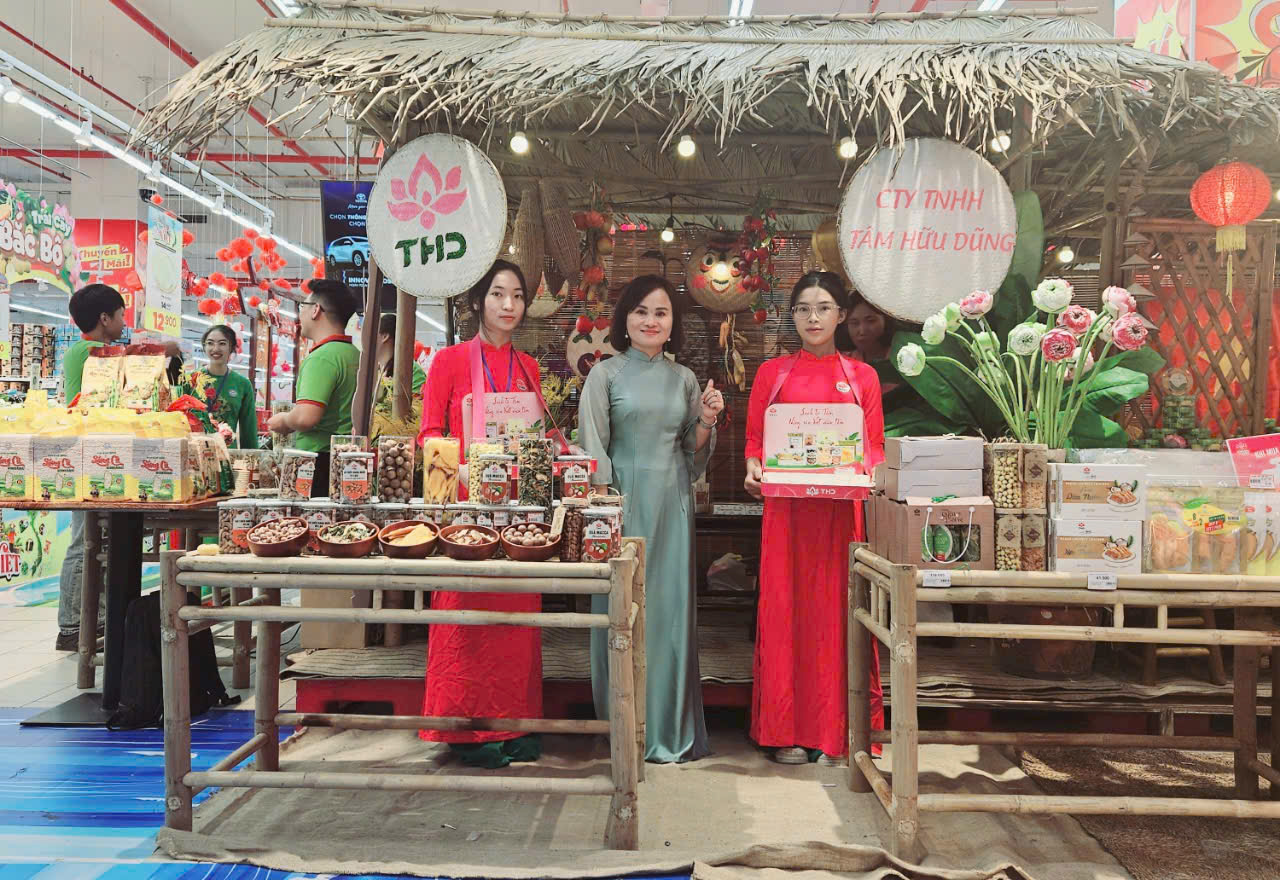 Người tiêu dùng hào hứng với Lễ hội Đặc sản Việt ngày 22/8/2024