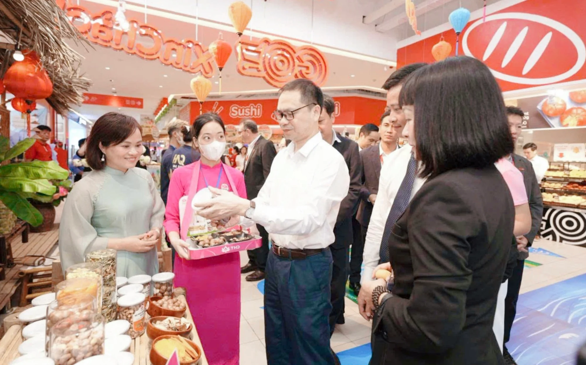 Người tiêu dùng hào hứng với Lễ hội Đặc sản Việt ngày 22/8/2024